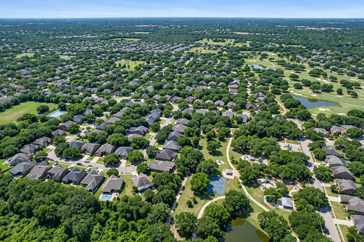 Aerial view of homes in DeSoto, TX